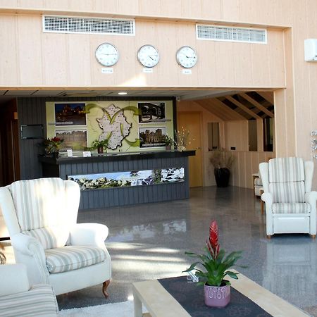 Hotel Los Barruecos By Croma Malpartida de Cáceres 外观 照片