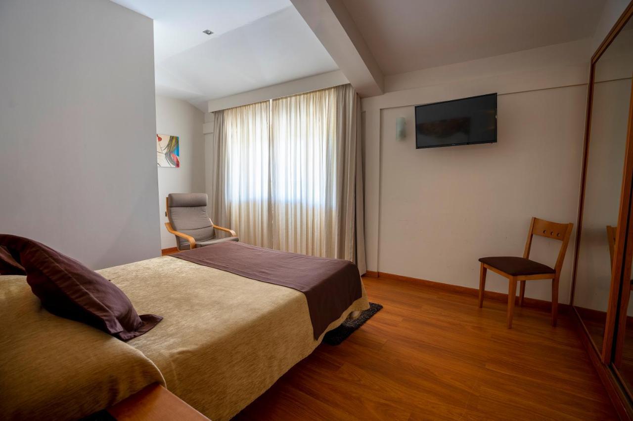 Hotel Los Barruecos By Croma Malpartida de Cáceres 外观 照片