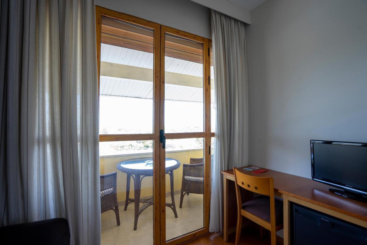 Hotel Los Barruecos By Croma Malpartida de Cáceres 外观 照片