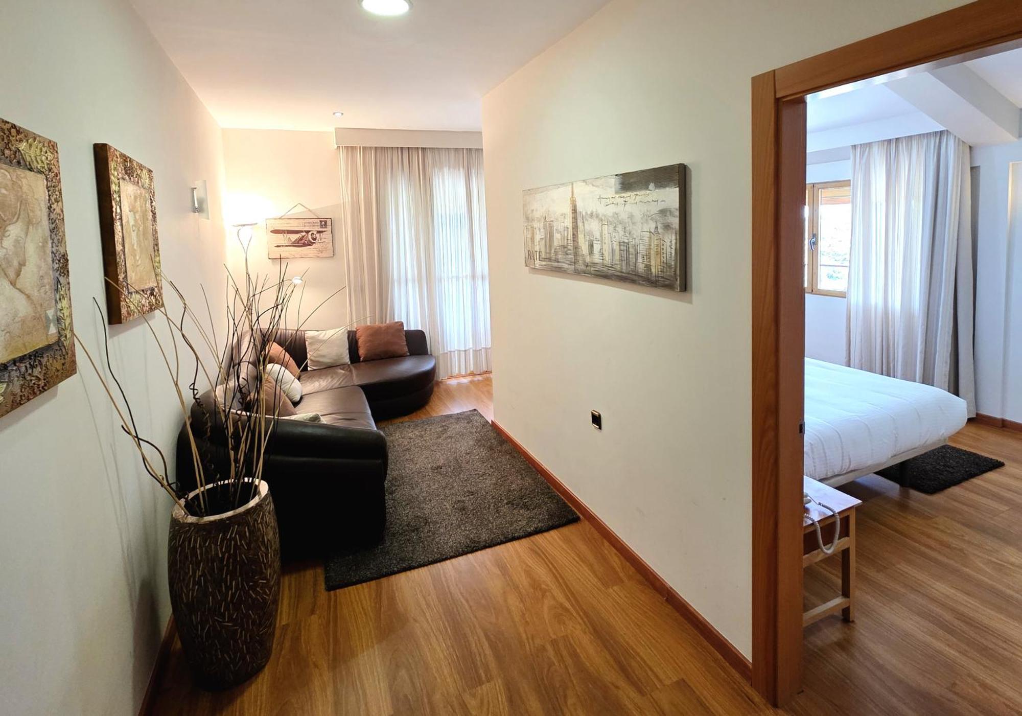Hotel Los Barruecos By Croma Malpartida de Cáceres 外观 照片
