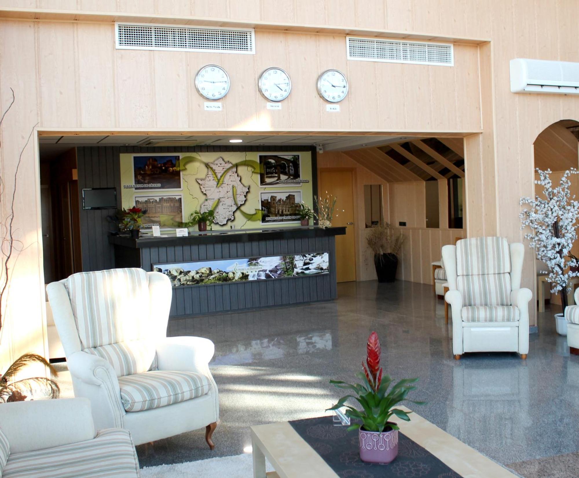 Hotel Los Barruecos By Croma Malpartida de Cáceres 外观 照片